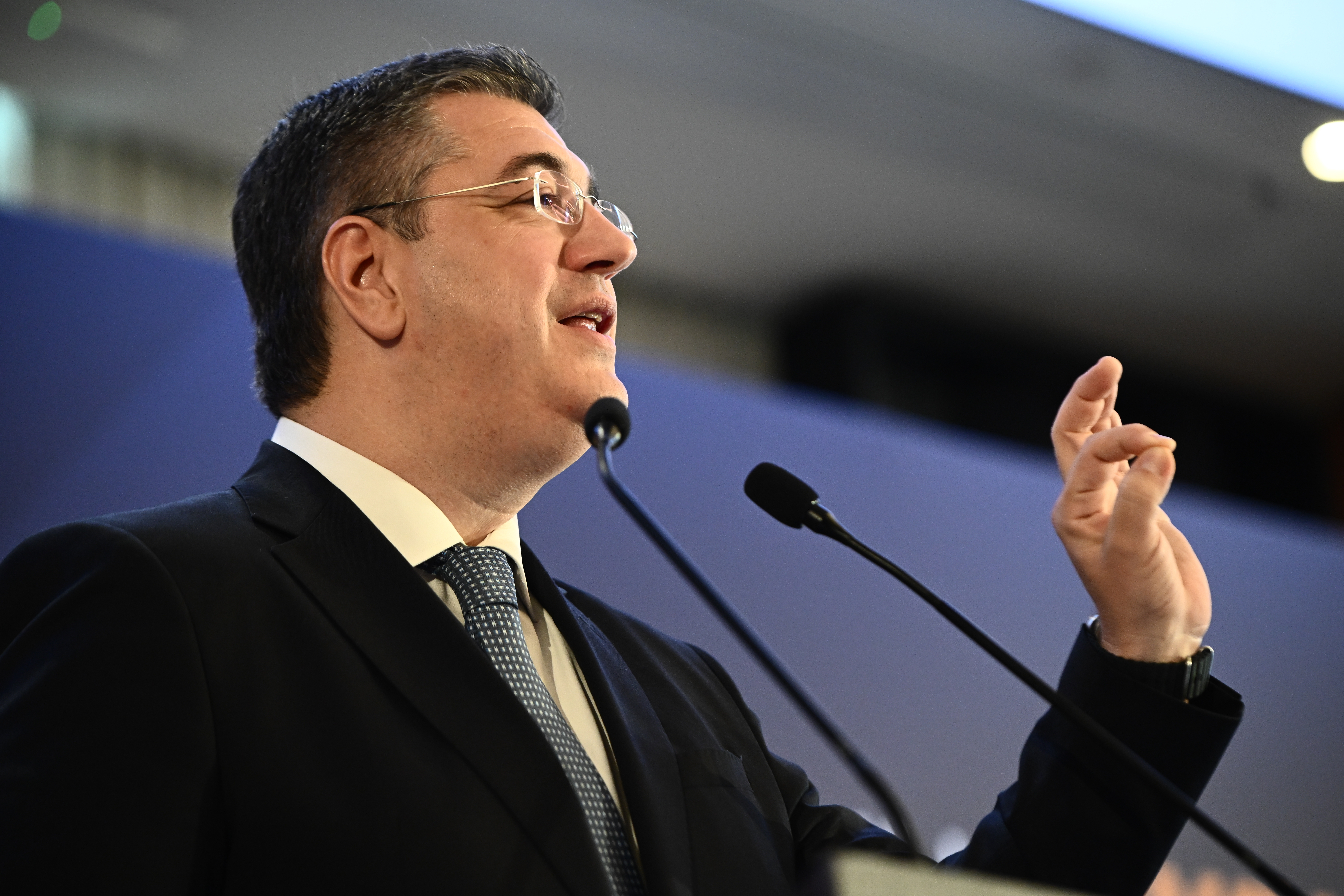 [367201] ΓΕΝΙΚΗ ΣΥΝΕΛΕΥΣΗ ΤΗΣ ΕΝΩΣΗΣ ΠΕΡΙΦΕΡΕΙΩΝ ΕΛΛΑΔΑΣ (ΚΩΣΤΑΣ ΤΖΟΥΜΑΣ/EUROKINISSI)