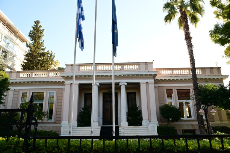 Συνεδρίαση ΚΥΣΕΑ για τις αιτήσεις ασύλου Σύρων – Γ. Γεραπετρίτης στο Πρώτο: Σε συνέργεια με τους εταίρους στην ΕΕ οι όποιες αποφάσεις