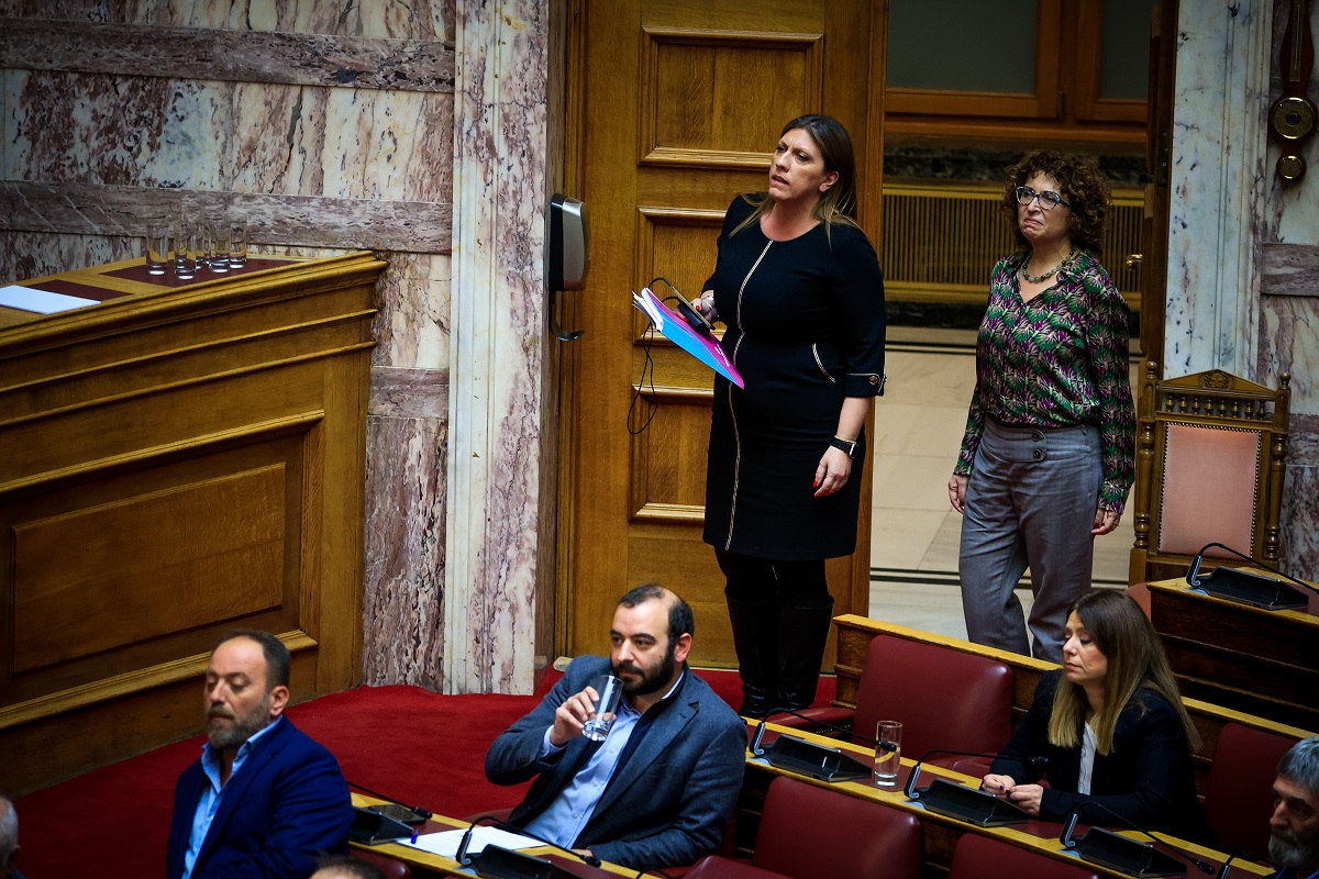 «Κόκκινο» χτύπησε το θερμόμετρο στη Βουλή – Ένταση ανάμεσα στον προεδρεύοντα Γ. Λαμπρούλη και τη Ζ. Κωνσταντοπούλου