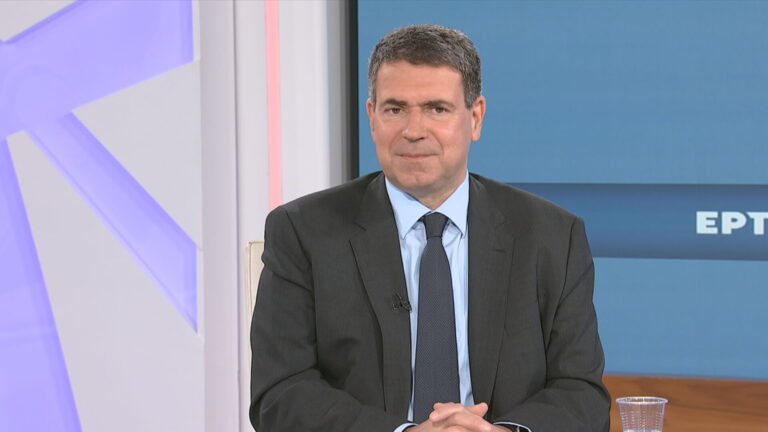 Δ. Αναγνωστόπουλος στο ΕΡΤΝews για τον έναν χρόνο του mAigov: Έχουμε πάνω από 1,6 εκατ. ερωτήματα – Πολλοί απέκτησαν πρώτη επαφή με την ΑΙ μέσα από τον ψηφιακό βοηθό
