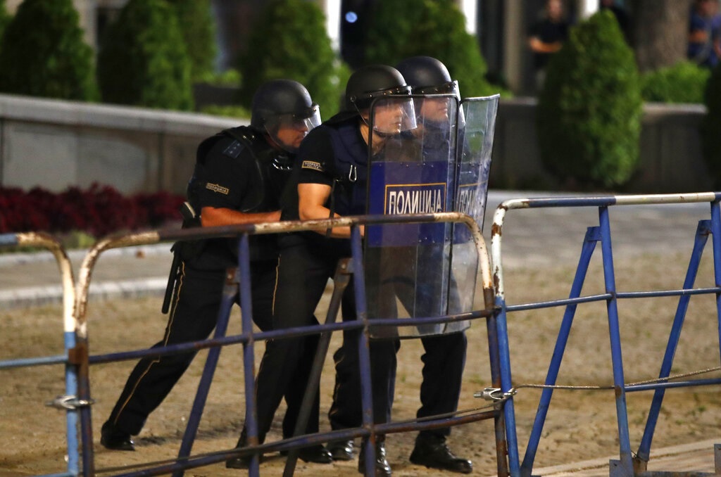 Η αστυνομία της Βόρειας Μακεδονίας λέει πως εξάρθρωσε «τρομοκρατική οργάνωση» στο δυτικό τμήμα της χώρας