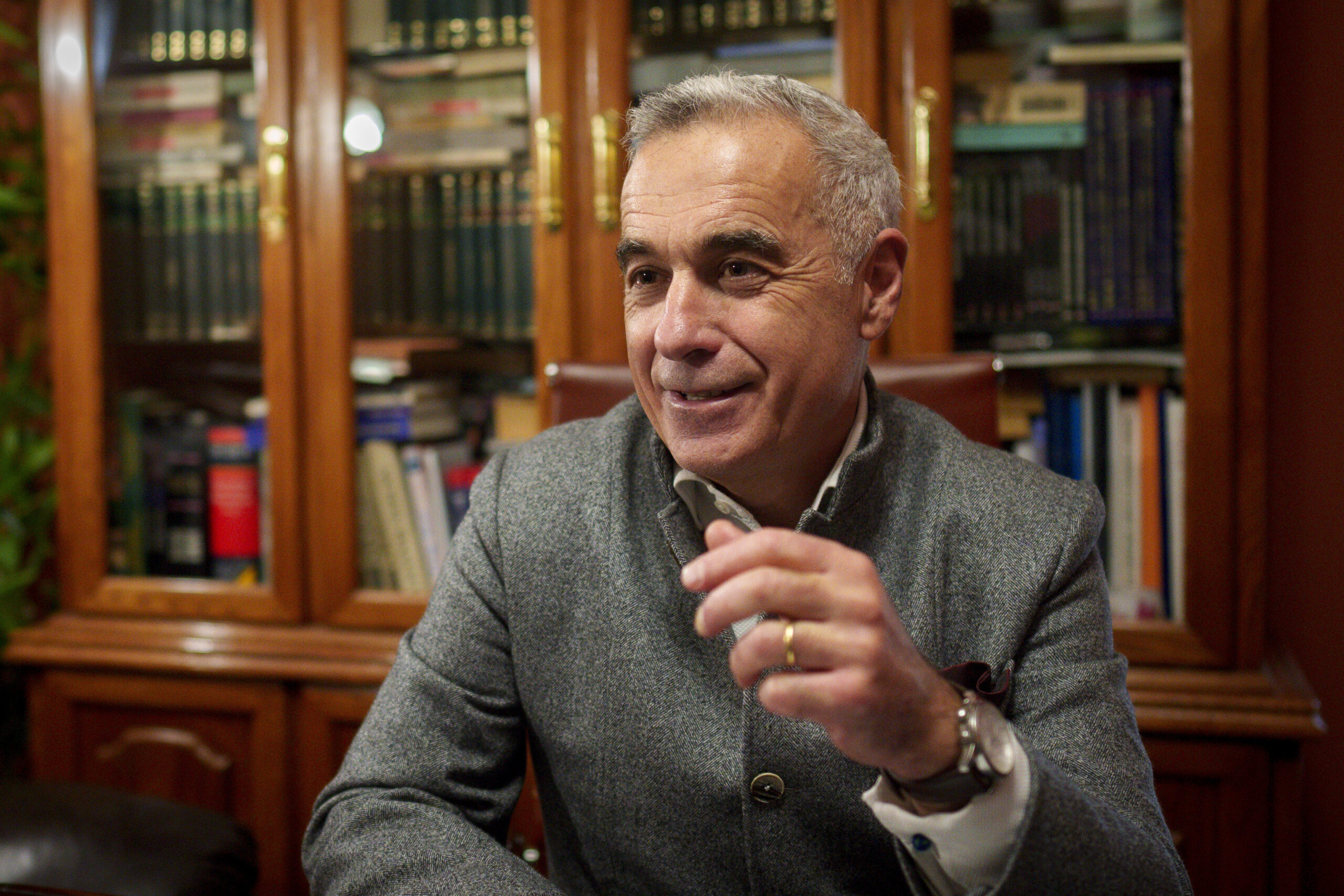 Καλίν Γκεοργκέσκου: Ποιος είναι ο Ρουμάνος TikToker υποψήφιος και «φαβορί» για τις προεδρικές εκλογές