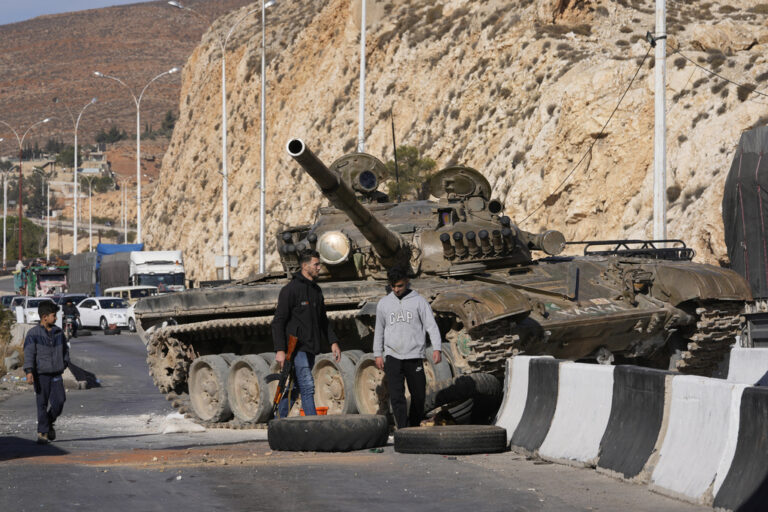 Συρία: Στα χέρια ελεγχόμενων από την Τουρκία δυνάμεων o κουρδικός θύλακας του Μάμπιτς