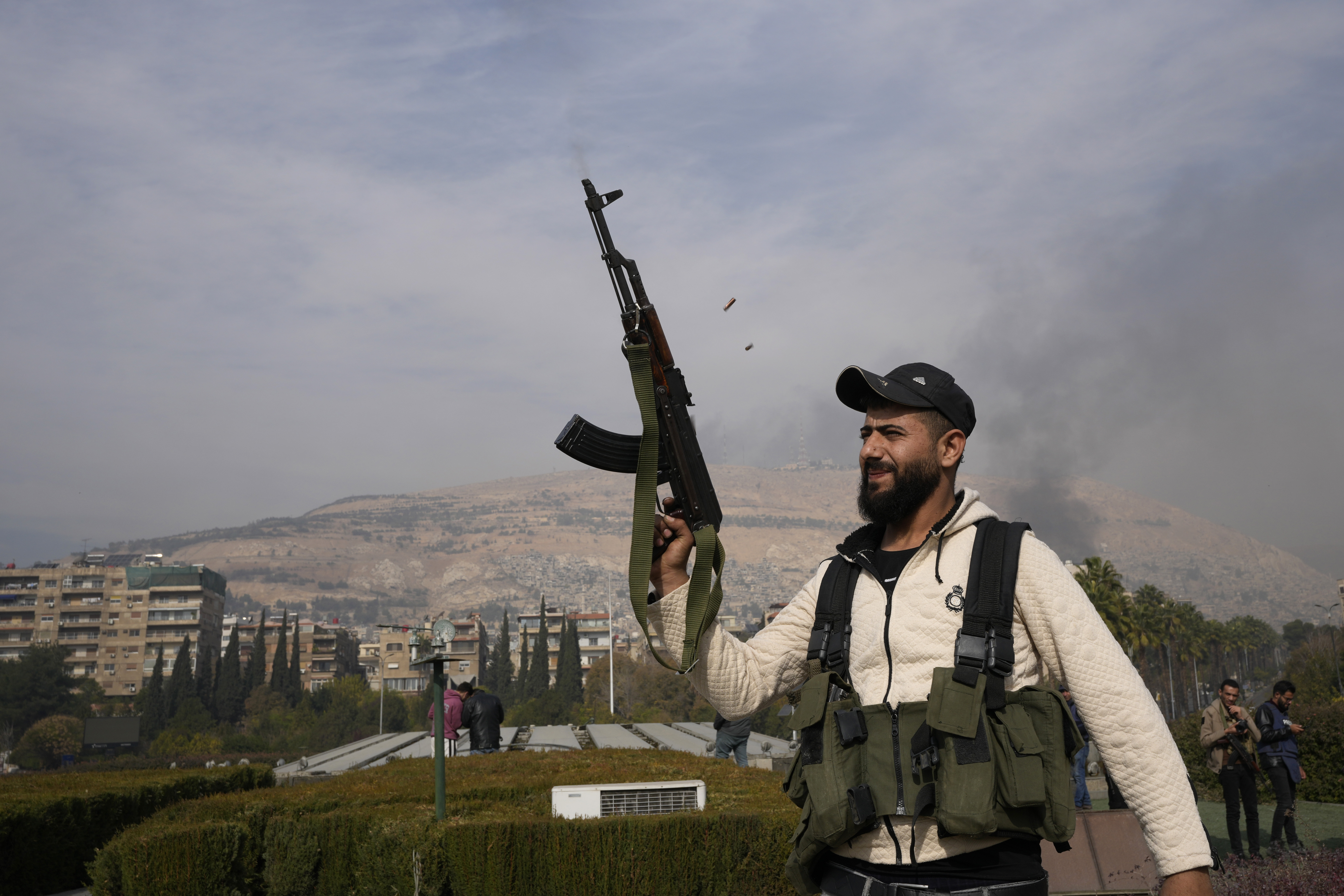 Συρία: Τουλάχιστον 26 νεκροί σε επίθεση φιλότουρκων ομάδων εναντίον περιοχής που ελέγχεται από τους Κούρδους