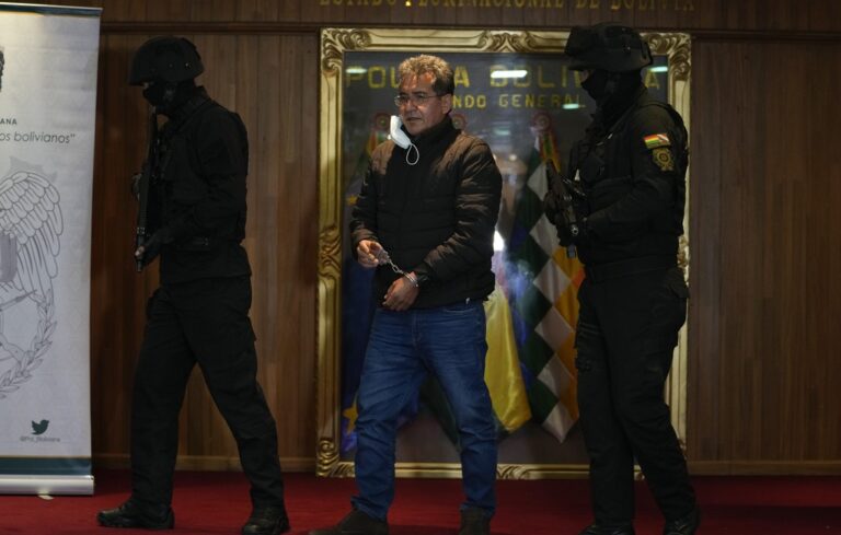 Βολιβία: Πρώην επικεφαλής της υπηρεσίας δίωξης ναρκωτικών επί προεδρίας Μοράλες εκδίδεται στις ΗΠΑ, όπου κατηγορείται για διακίνηση