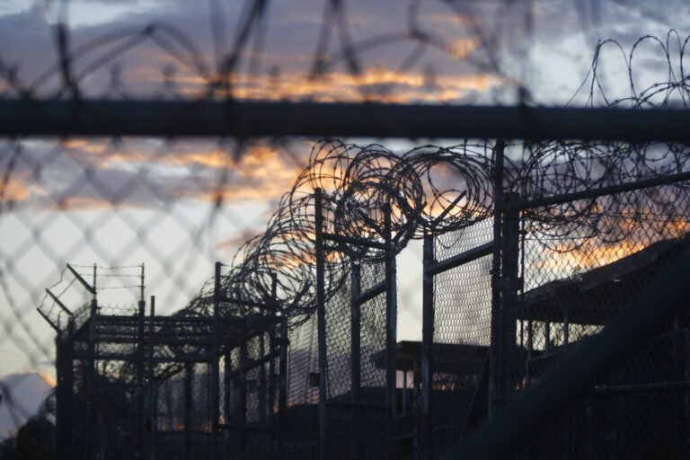 ΗΠΑ: Αποφυλακίστηκε Κενυάτης κρατούμενος στο Γουαντάναμο