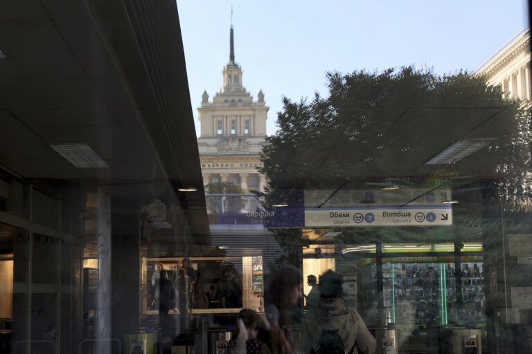 Να μην καθυστερήσει ο σχηματισμός κυβέρνησης ζητά η Αντιπρόεδρος της Βουλγαρίας