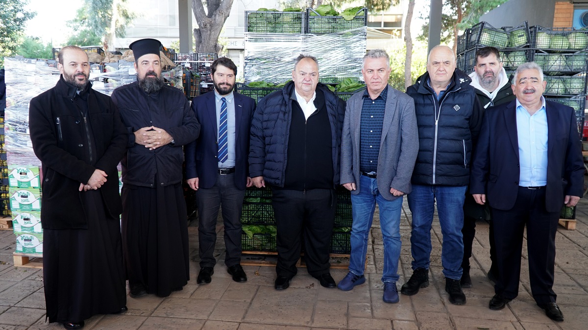 ΣΕΚΛΑ: Διένειμε φρούτα και λαχανικά και φέτος σε ευάλωτους συμπολίτες μας