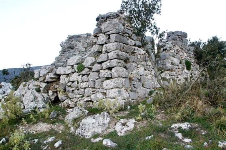 Πεζοπορία ΕΟΣ Τρίπολης στα Τρίκορφα