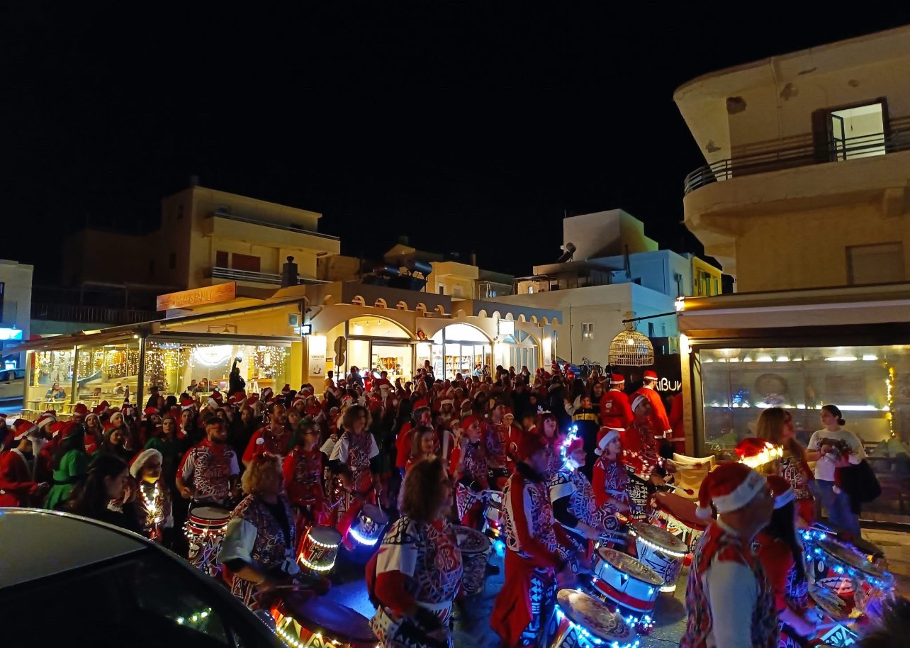 Οι “Onirama” ξεσήκωσαν το κέντρο της Χανιώτικης Αγοράς