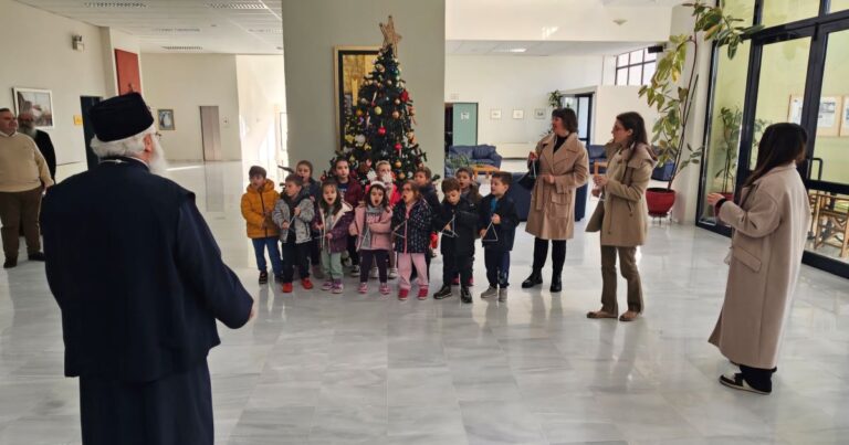 Παιδικά κάλαντα στον Μητροπολίτη Ιγνάτιο