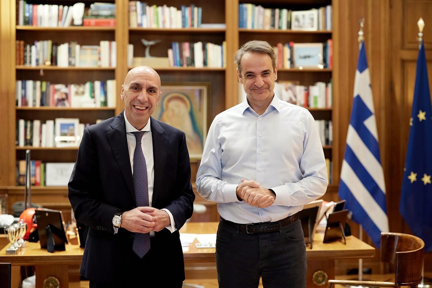 Συνάντηση Κ. Μητσοτάκη με τον πρόεδρο του ΕΒΕΑ, Γ. Μπρατάκο – Οι προκλήσεις και οι ευκαιρίες της επιχειρηματικότητας στο επίκεντρο