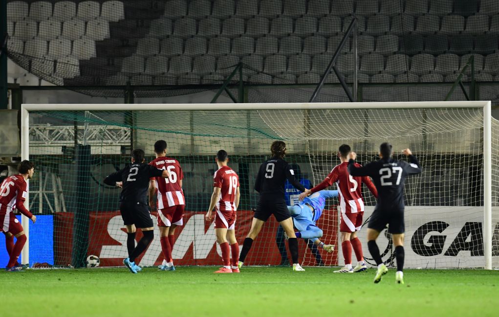 Δείτε τα highlights του αγώνα Athens Kallithea-Ολυμπιακός για την Σούπερ Λίγκα (video)