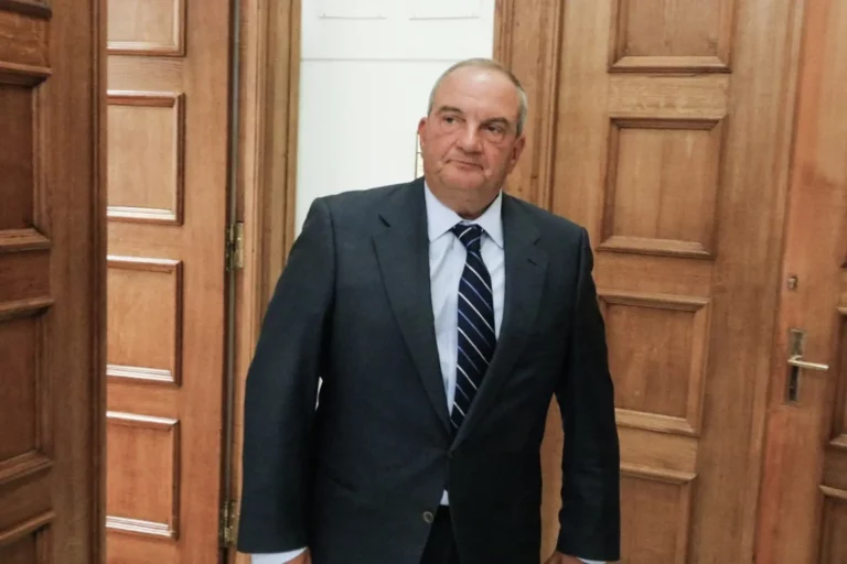 Συλλυπητήρια Κώστα Καραμανλή για την απώλεια του Κώστα Σημίτη