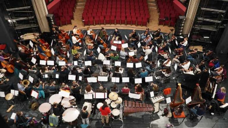 Επιπλέον συναυλίες του Μανώλη Μητσιά και της Συμφωνικής Ορχήστρας Δήμου Βόλου