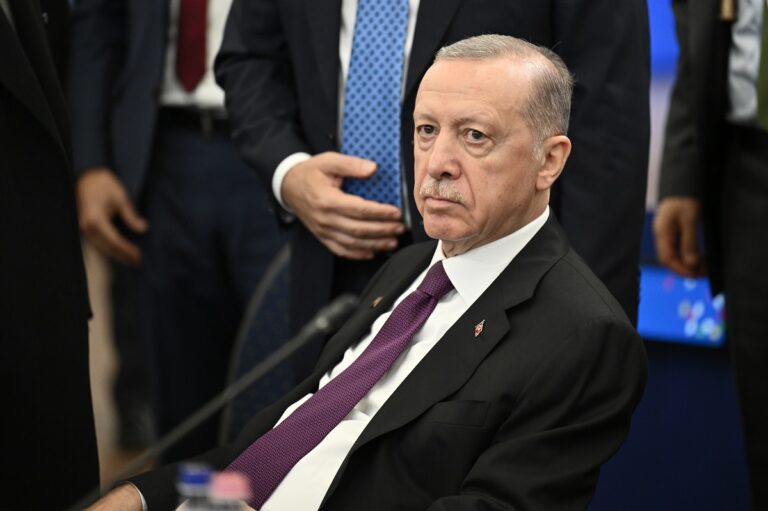 Ερντογάν: Οι κυρώσεις CAATSA εναντίον της Τουρκίας θα αρθούν πολύ πιο γρήγορα