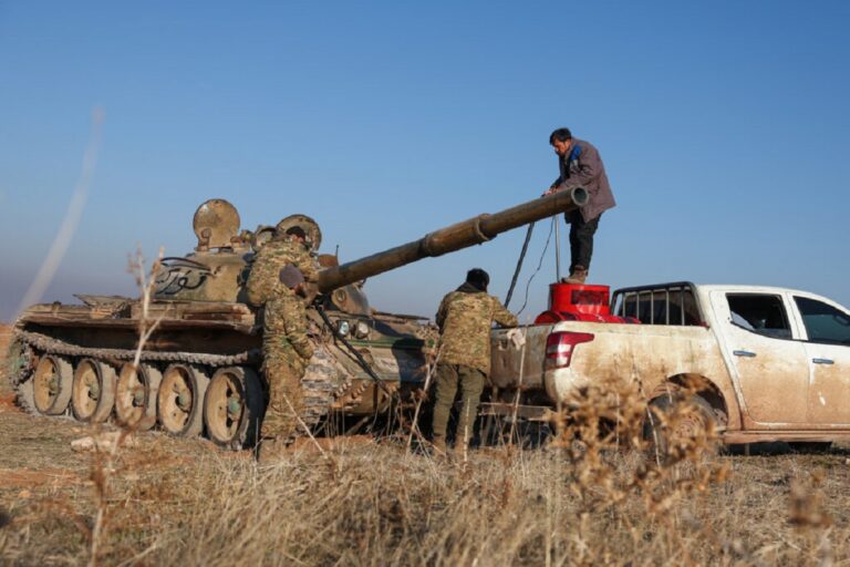 Η Τουρκία ενισχύει την παρουσία της στα σύνορα με τη Συρία – Ανησυχίες για επικείμενη επιχείρηση