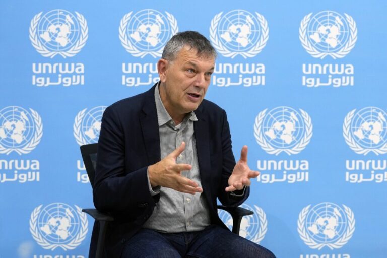 Unrwa: Αναστέλλει την παράδοση βοήθειας από ένα σημαντικό συνοριακό σημείο διέλευσης με το Ισραήλ