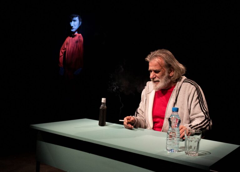 «Τσιτάχ. Η ερημιά του τερματοφύλακα» στο Θέατρο Artbox Fargani μέχρι τις 29 Δεκεμβρίου