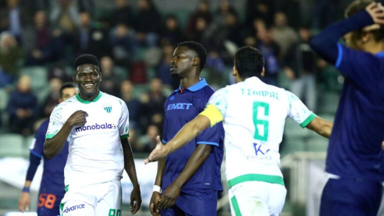 Έχανε 2-0, αλλά με χατ τρικ του Ζίνι ο Λεβαδειακός πήρε μεγάλο «διπλό» με 4-2 στη Λεωφόρο