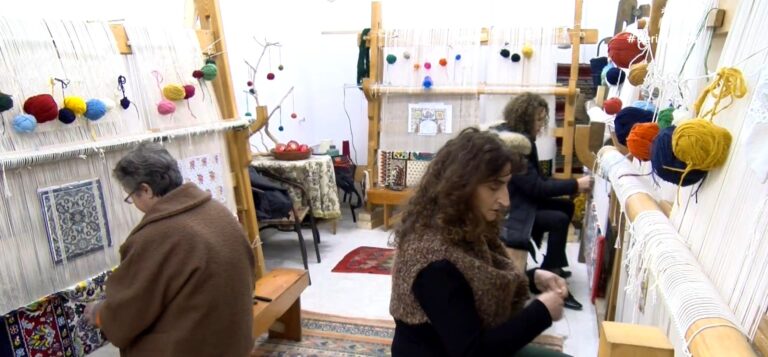 Δράμα: 20 χρόνια λειτουργεί το τμήμα αργαλειού στο Λύκειο Ελληνίδων