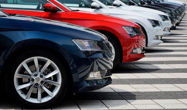 ΕΕ: Μειώθηκαν οι πωλήσεις καινούργιων αυτοκινήτων τον Νοέμβριο
