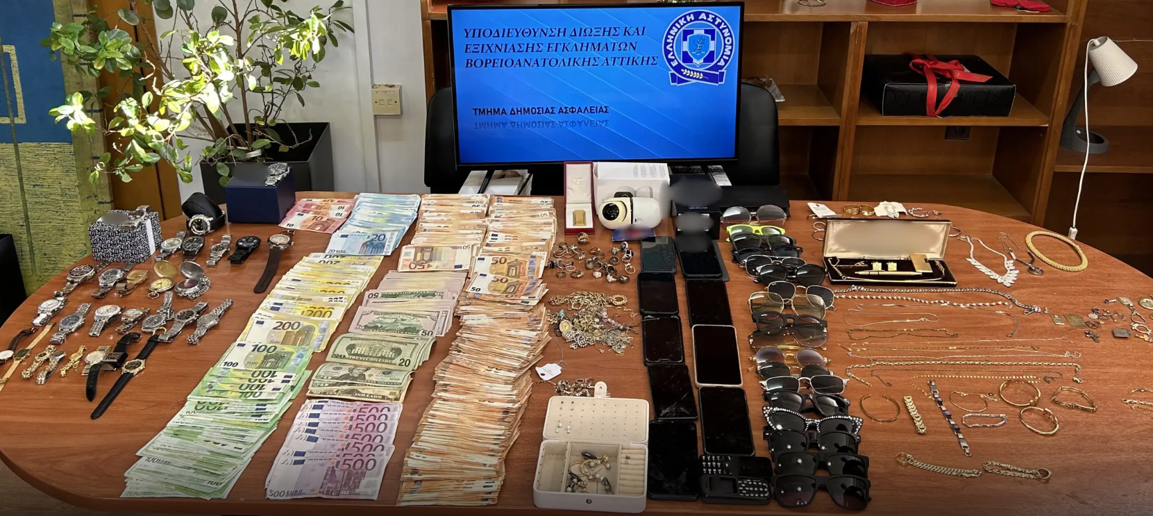 Εξαρθρώθηκε συμμορία που διέπραττε διαρρήξεις σε οικίες στην περιοχή της Βορειοανατολικής Αττικής