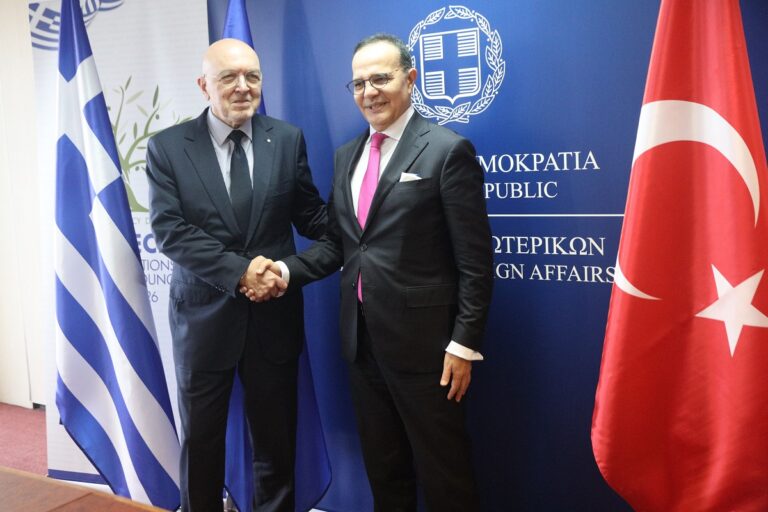 Συνάντηση των Υφ. Εξωτερικών Ελλάδας – Τουρκίας: Στο επίκεντρο η ενίσχυση των διμερών σχέσεων σε οικονομικούς τομείς
