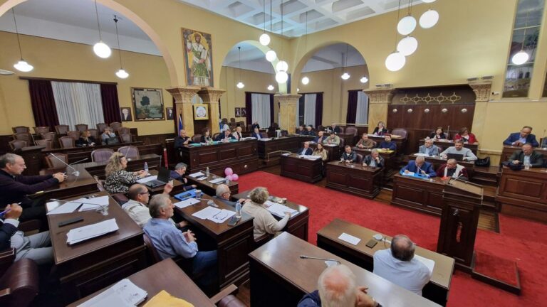 Συνεδριάζει το Δημοτικό Συμβούλιο Ιωαννίνων