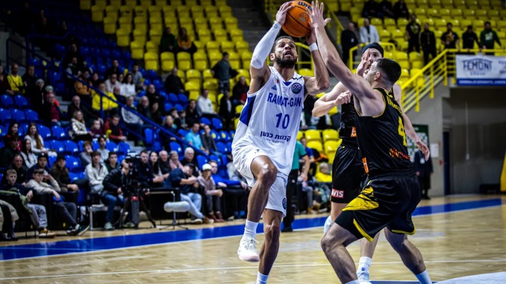 Champions League: Προδόθηκε από την άμυνα και ηττήθηκε 95-84 στην Τσεχία η ΑΕΚ από την Ραμάτ Γκαν