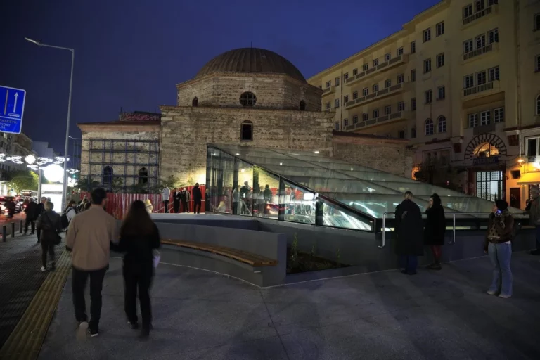 Θεσσαλονίκη: Συνελήφθη 19χρονος για βανδαλισμό στο Μετρό