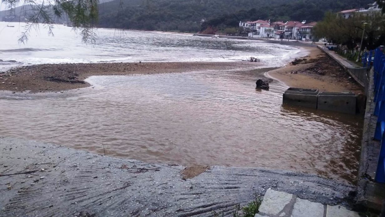 Βόλος: Να δοθούν λύσεις στα προβλήματα του Πλατανιά Ν. Πηλίου ζητά η ΛΑΣ Περιφέρειας