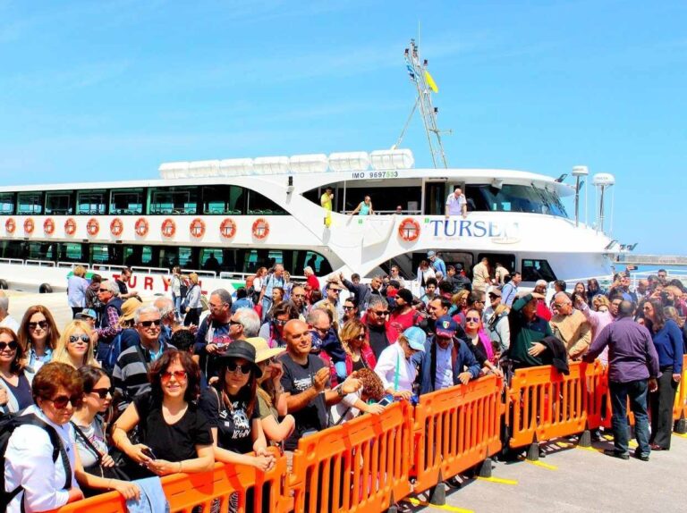 Σάμος: Έκλεισε η τουριστική χρονιά με χαμόγελα για τους επιχειρηματίες – Aισιόδοξα τα μηνύματα για τη νέα σεζόν