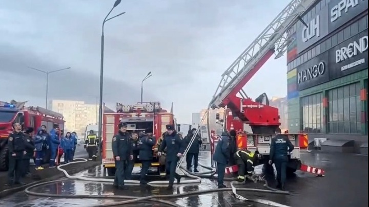 Ρωσία: Μια νεκρή σε πυρκαγιά σε εμπορικό κέντρο στον Καύκασο
