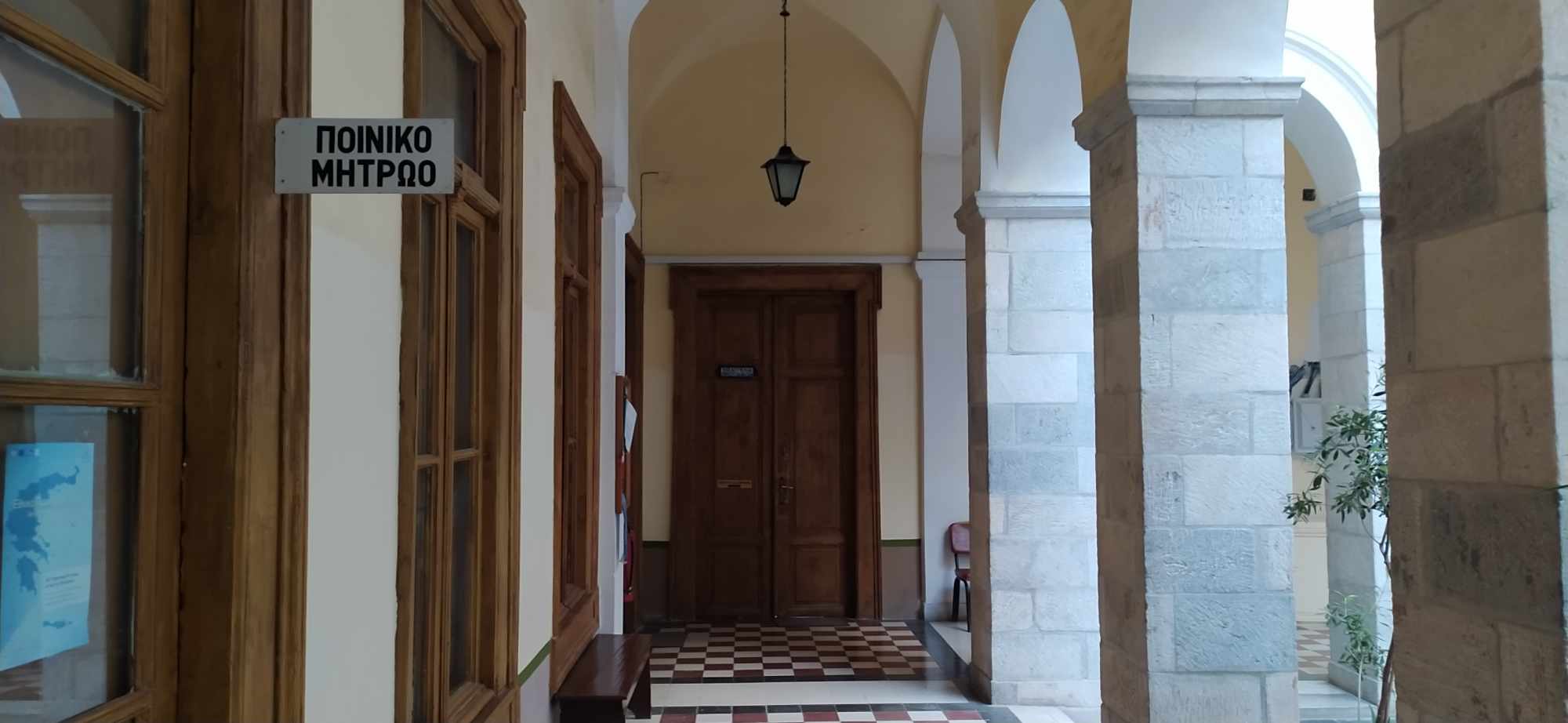 Μαχαίρωμα στην Πάρο: Βαριές κατηγορίες για τους δύο από τους συλληφθέντες – Στο νοσοκομείο και το δεύτερο θύμα