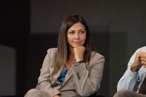 Έρευνες σε δύο άξονες για τη φονική έκρηξη στο εργοστάσιο «Βιολάντα» – Στο μικροσκόπιο ευρήματα από αυτοψίες και έγγραφα