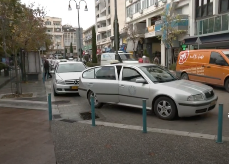 Λάρισα: Οι οδηγοί ταξί συγκεντρώνουν τρόφιμα για ευπαθείς ομάδες