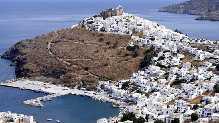“Αποκλεισμένη ακτοπλοϊκά από τα Δωδεκάνησα εδώ και 50 μέρες η Αστυπάλαια” λέει ο δήμαρχος και ζητά λύση