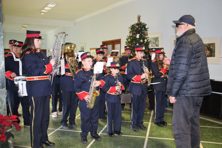 Κάλαντα και εορταστικές μελωδίες στο Δημαρχείο Χανίων – Ευχές για το Νέο Έτος από τον Δήμαρχο, Π. Σημανδηράκη