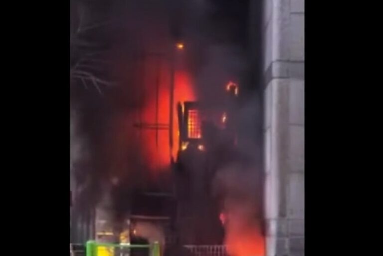 Νότια Κορέα: Πυρκαγιά σε πολυώροφο κτίριο στην πόλη Σεονγκνάμ – Φόβοι για εγκλωβισμένους