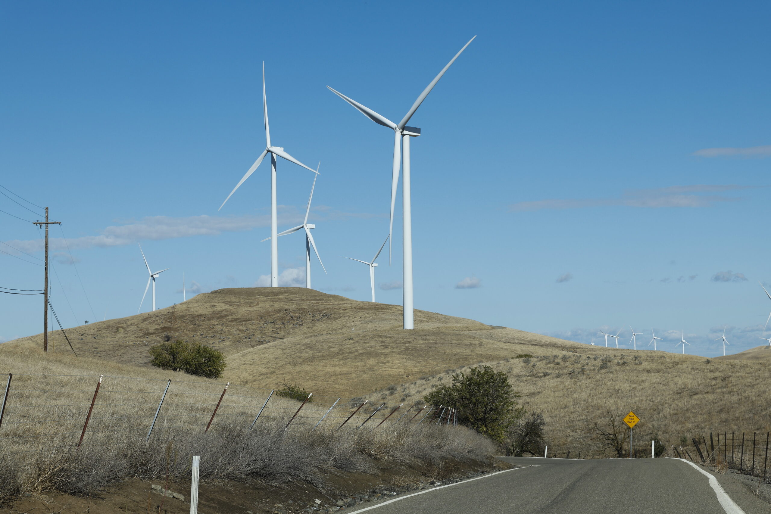 Altamont wind farms in Livermore and Tracy, Califronia