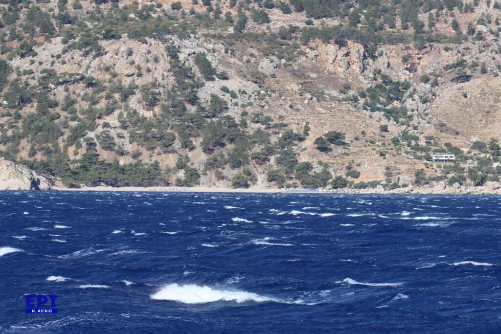 Δεκάδες μετανάστες έφθασαν τα ξημερώματα στην Κάρπαθο