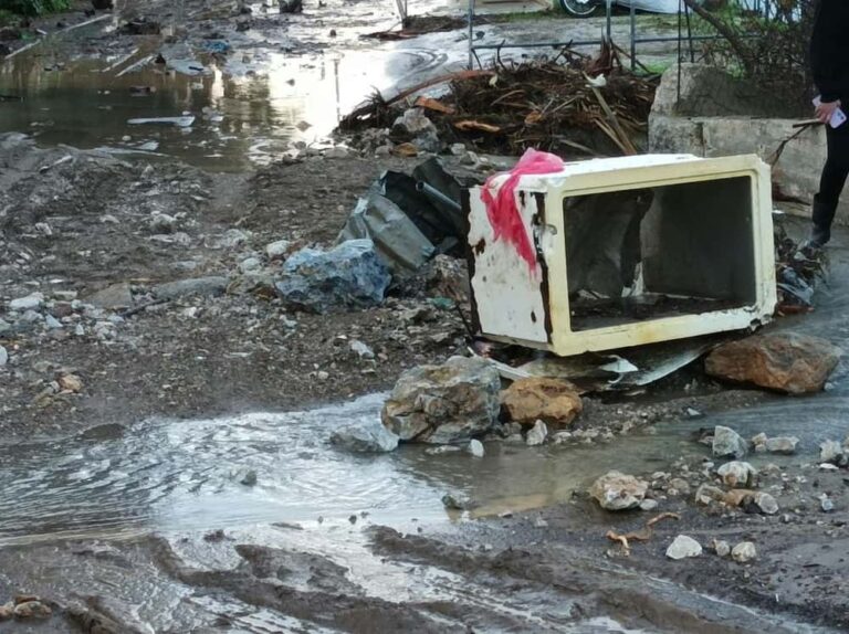 Καταιγίδα δημιούργησε προβλήματα στην Κάλυμνο  