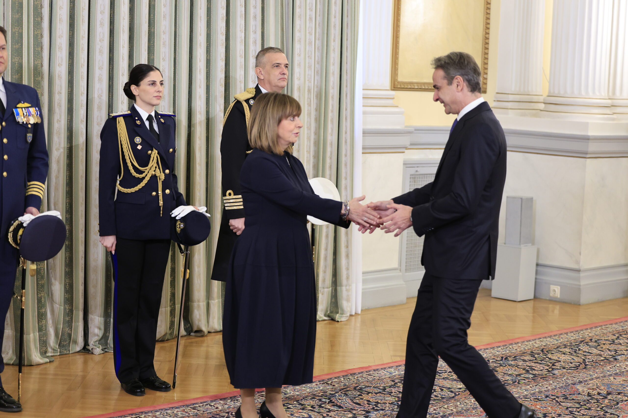 [374665]  ΕΥΧΕΣ ΓΙΑ ΤΟ ΝΕΟ ΕΤΟΣ ΣΤΗΝ ΠτΔ ΚΑΤΕΡΙΝΑ ΣΑΚΕΛΛΑΡΟΠΟΥΛΟΥ ΑΠΟ ΤΗΝ ΠΟΛΙΤΙΚΗ, ΣΤΡΑΤΙΩΤΙΚΗ, ΘΡΗΣΚΕΥΤΙΚΗ ΚΑΙ ΠΝΕΥΜΑΤΙΚΗ ΗΓΕΣΙΑ  (ΓΙΩΡΓΟΣ ΚΟΝΤΑΡΙΝΗΣ / EUROKINISSI)