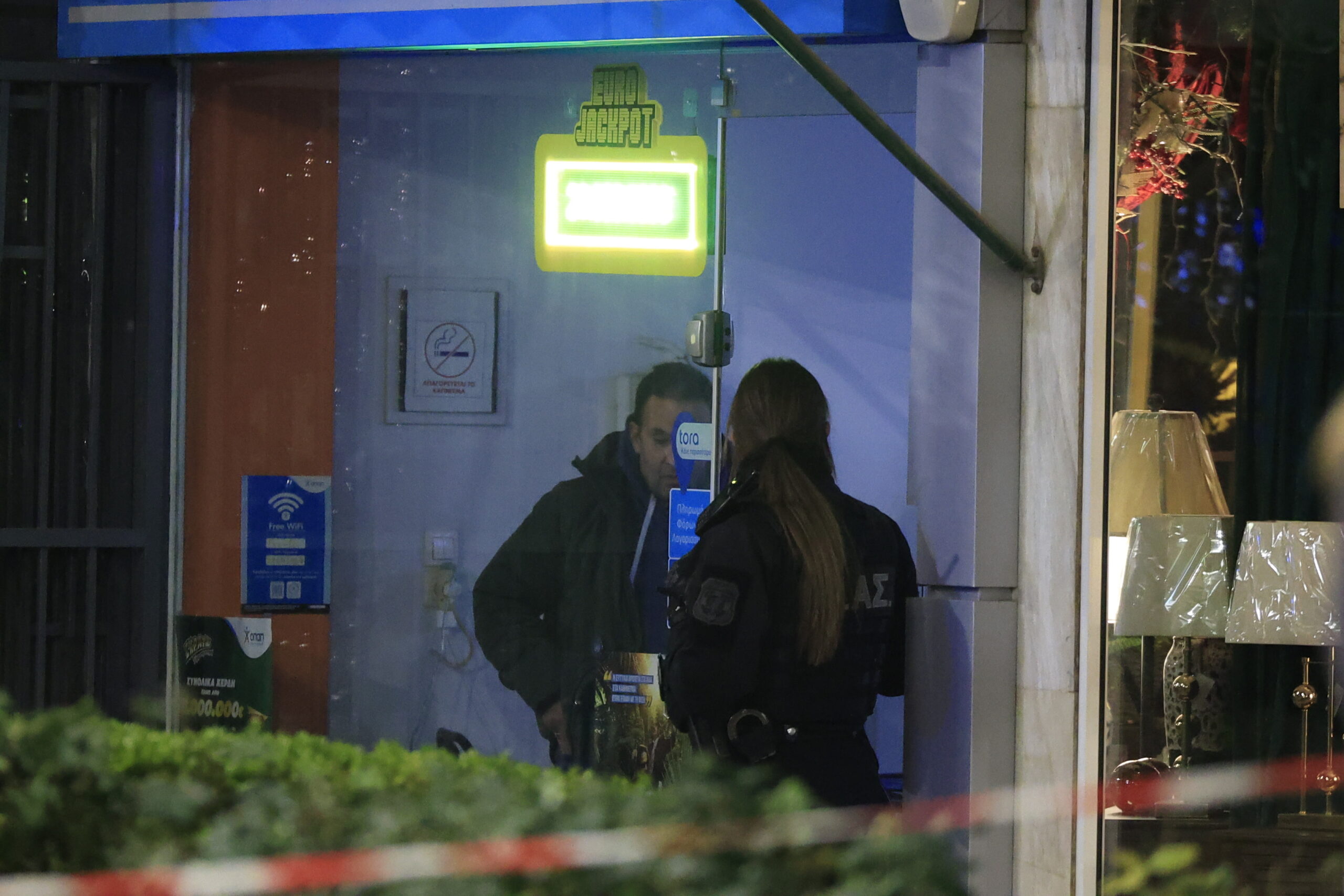 Παλαιό Φάληρο: Άνδρας βρέθηκε μαχαιρωμένος σε τουαλέτα καταστήματος