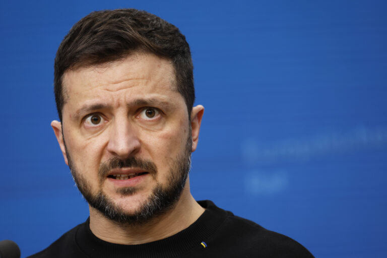 Δημοσκοπική πτώση της δημοτικότητας του προέδρου της Ουκρανίας Βολοντίμιρ Ζελένσκι το 2024