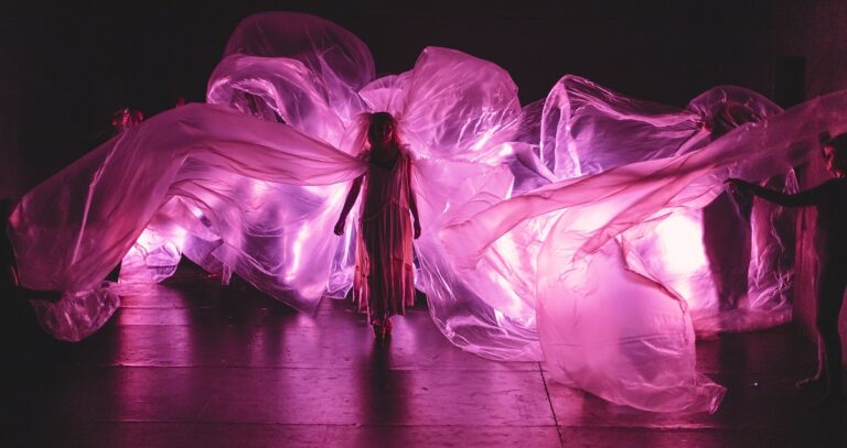 «Dive In: Devising»: Νέο εργαστήριο θεάτρου & performance στο Θέατρο Τ