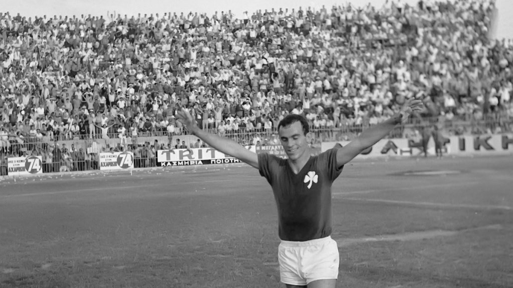 Το αφιέρωμα της UEFA στον Μίμη Δομάζο