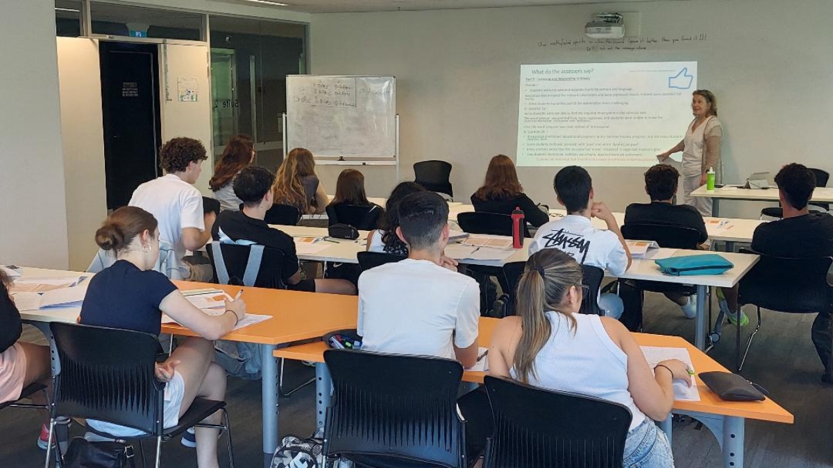 Η Ελληνική Κοινότητα Μελβούρνης στηρίζει τους μαθητές της ελληνικής γλώσσας