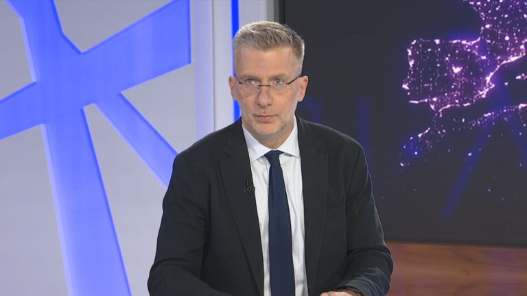 Άκης Σκέρτσος στο ΕΡΤNews: Τα κλειστά ακίνητα είναι κοντά στις 700.000, τουλάχιστον 100.000 θα ανοίξουν στα επόμενα δύο χρόνια – Τι είπε για ασφάλιστρα υγείας